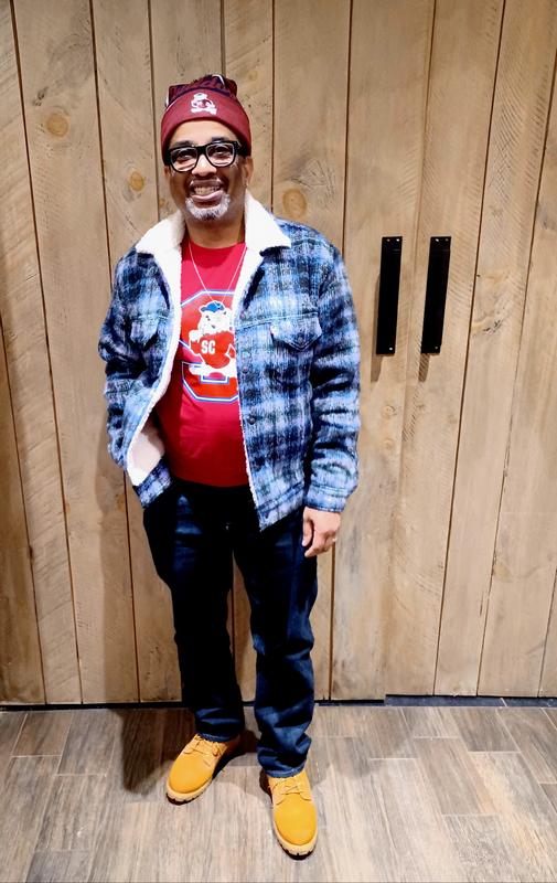 Check me out in my new Levi's wool blend sherpa jacket pairing it with my T-shirt and Hat