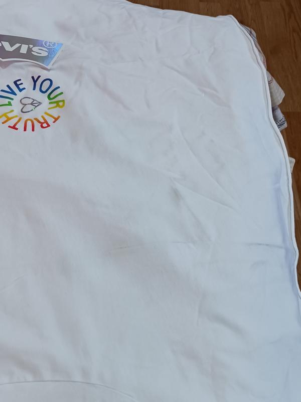 Levi's® Pride Cropped T-shirt - White | Levi's® US