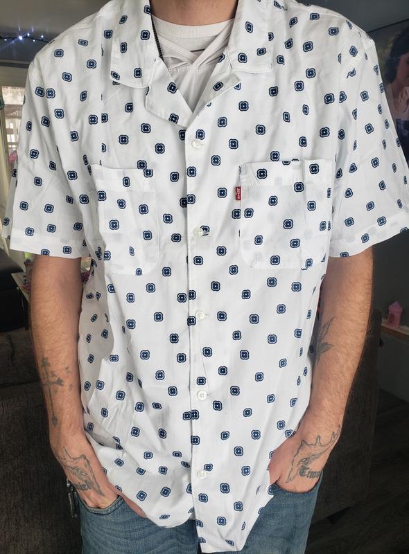 Relaxed fit for comfortable adventures!