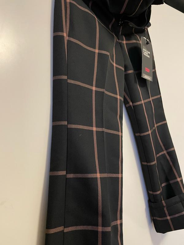 I hung the pants up, and you can see the misalignment of the plaid