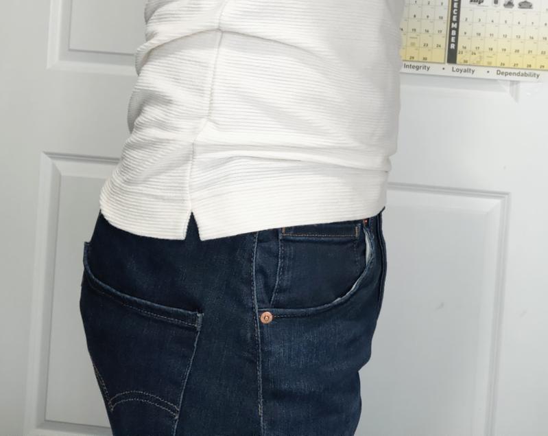 Great Big Pockets. Front and back is aligned.