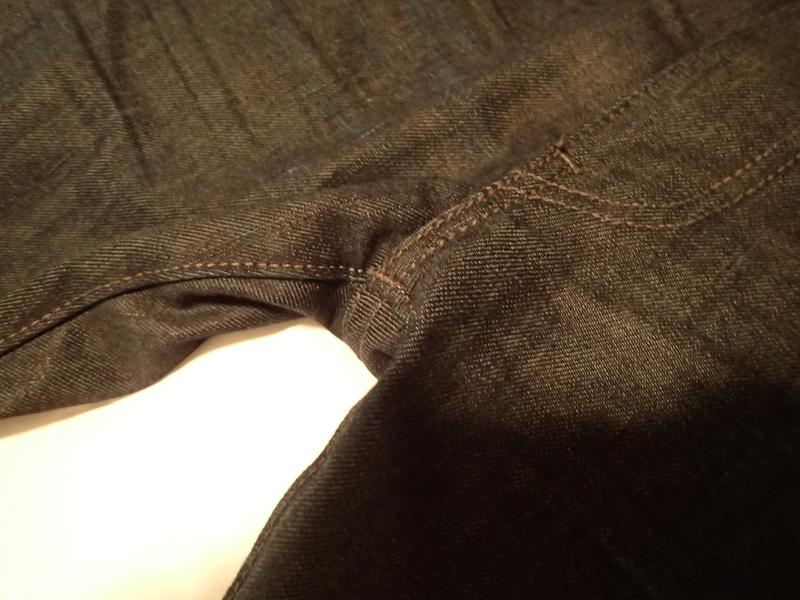 levis.com 513 stitching