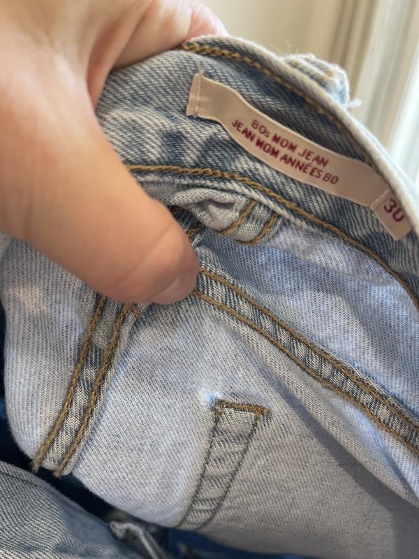 Levi's Curve - 80s Mom Jean in Light Sugar - Light Indigo