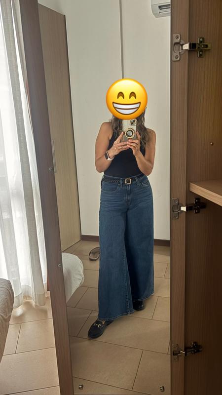 È un paio di jeans bellissimo, molto comodo e di ottima qualità. Lo consiglio vivamente.