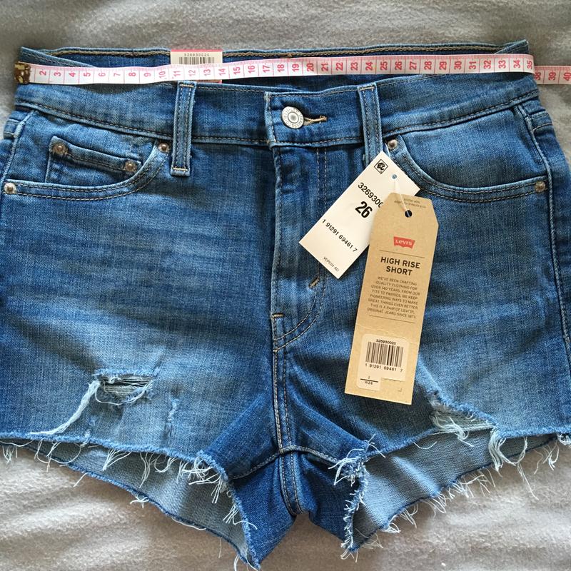 Color (indigo kickflip) is not like in the picture and fabric look thinner.