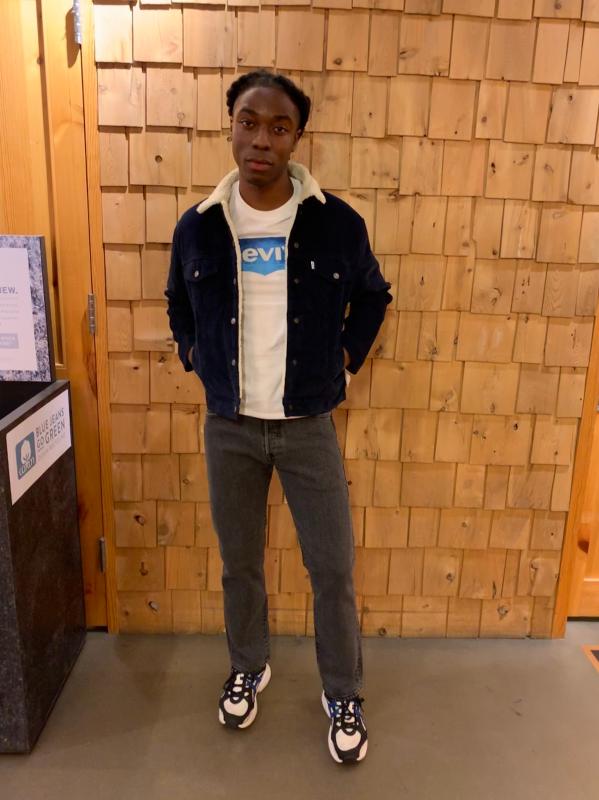 I paired my ‘93 Straight’s with a corduroy Sherpa and Batwing logo T-shirt.