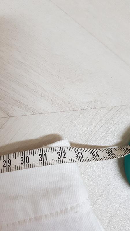 Cross  waist 32.5, fits perfect!!