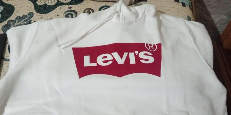 No es el mismo estampado ni el tamaño y llego un poco sucia