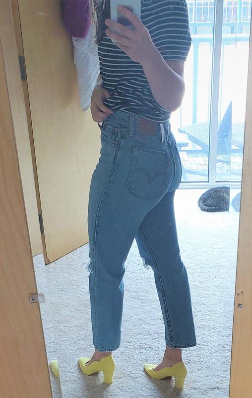 wedgie fit side view