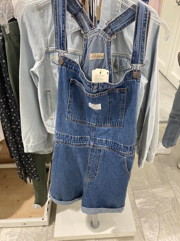Bestellte Latzhose