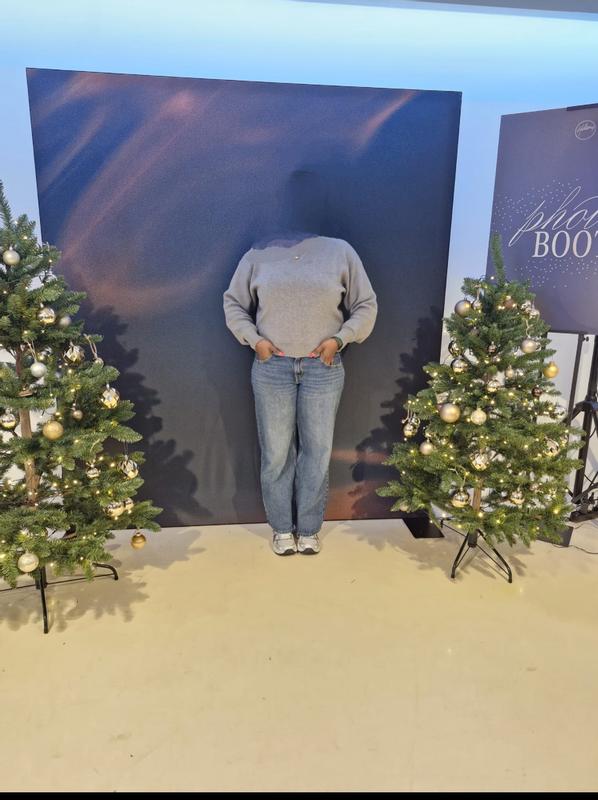 Very good quality and fit. Love it.