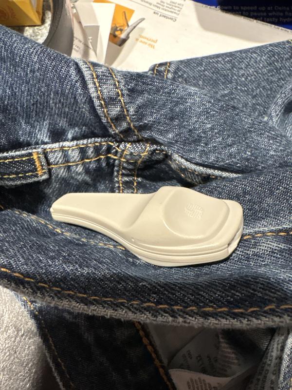 magnetic security pin