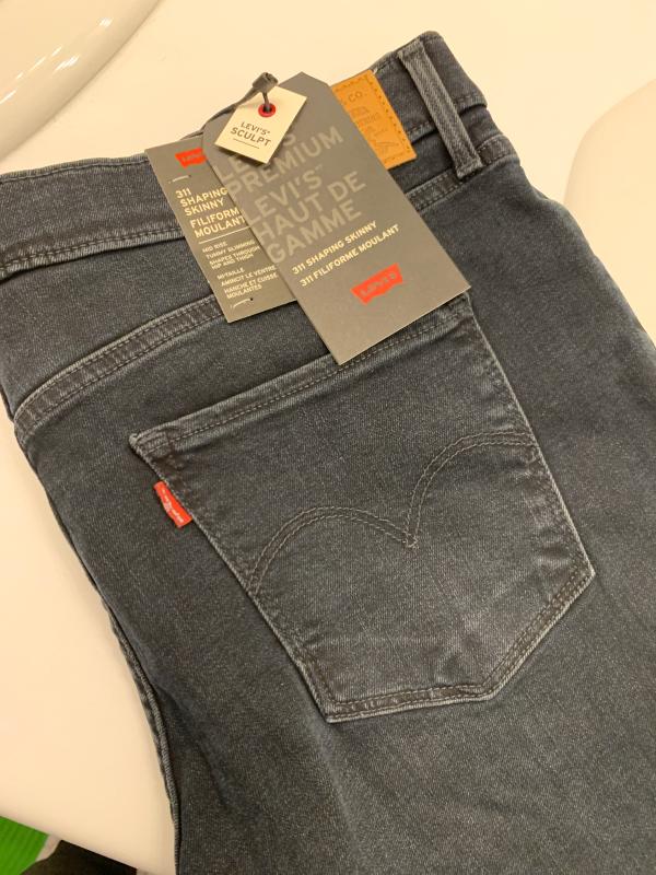 311 Shaping Skinny Women s Jeans Dark Wash Levi s US