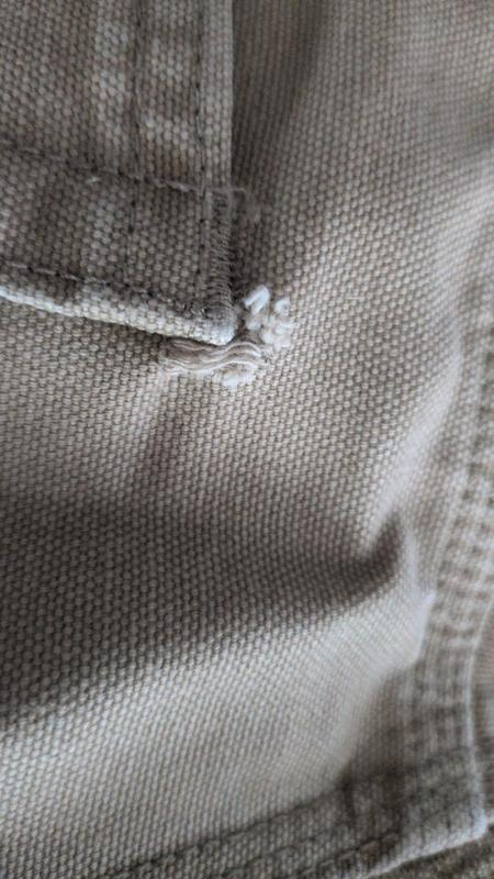 Linke Tasche mit Loch