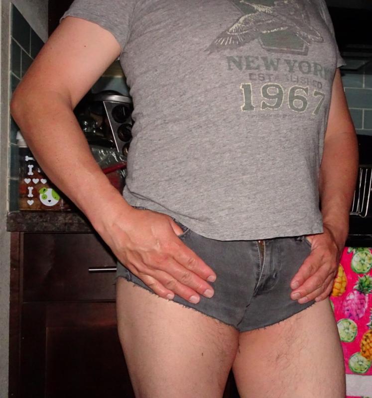 Skinny short