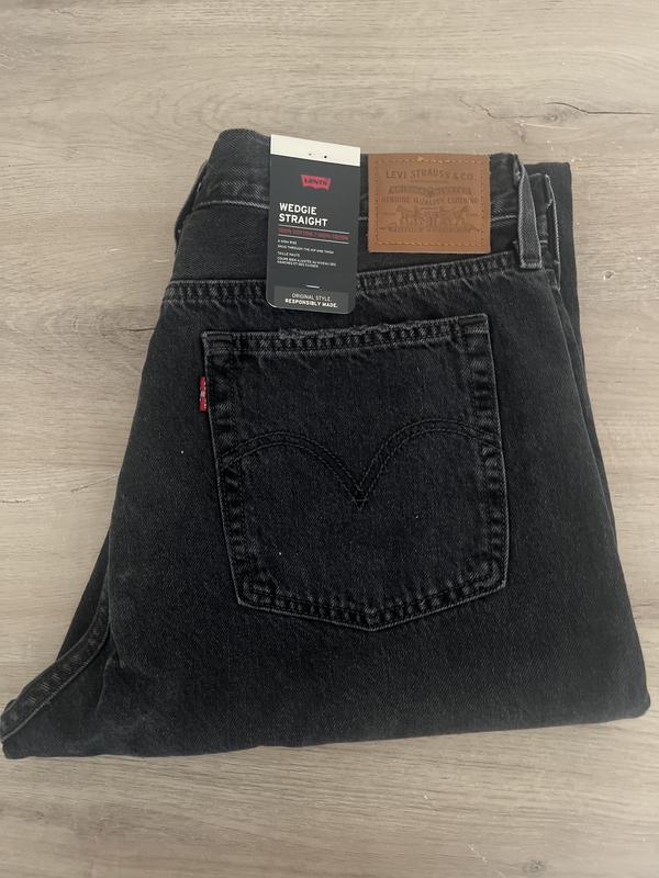 Black levi wedgie jeans best sale