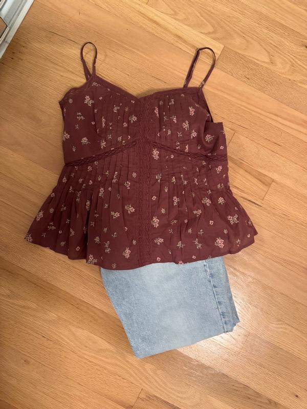 Customer carousel item 11.