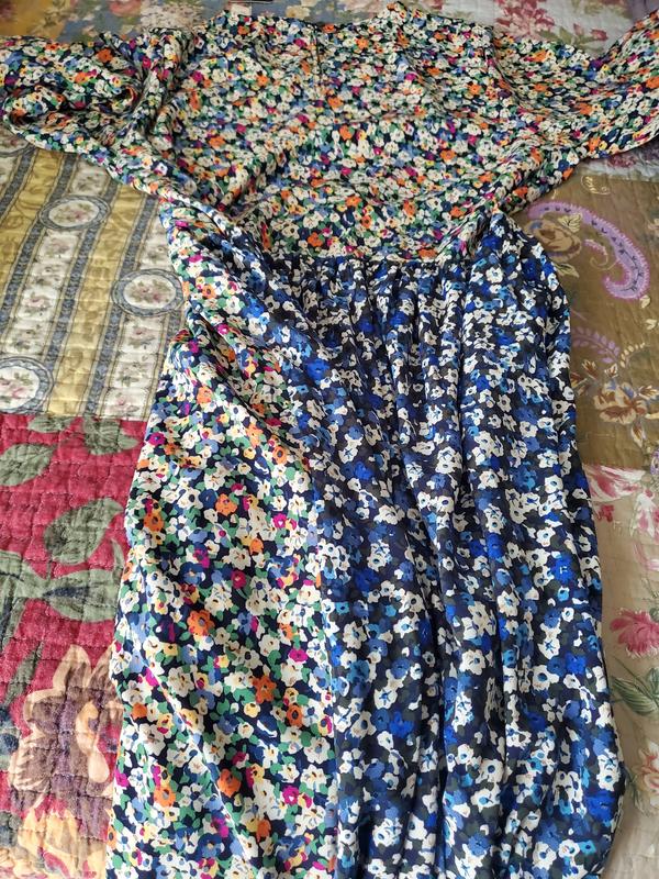 Dress delivered is not the same as listing