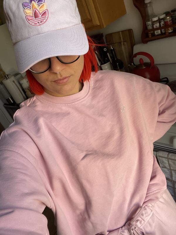 The hat is purple for reference. The sweats are pink.