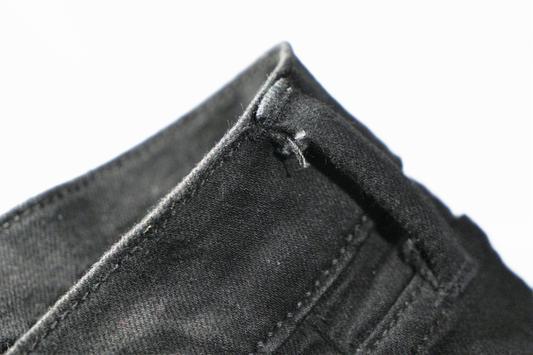 I have only put on a belt once.