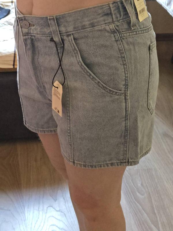 Carpenter Featherweight Women's Shorts - White | Levi's® US Carpenter Featherweight Women's Shorts - White | Levi's® US