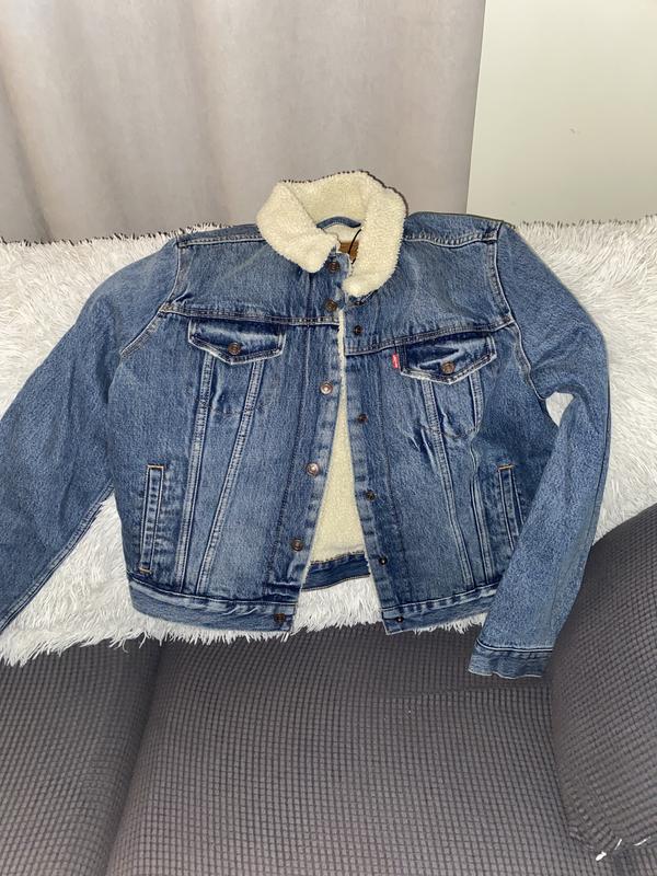 Levi's original sherpa hot sale trucker jacket extremely lovable