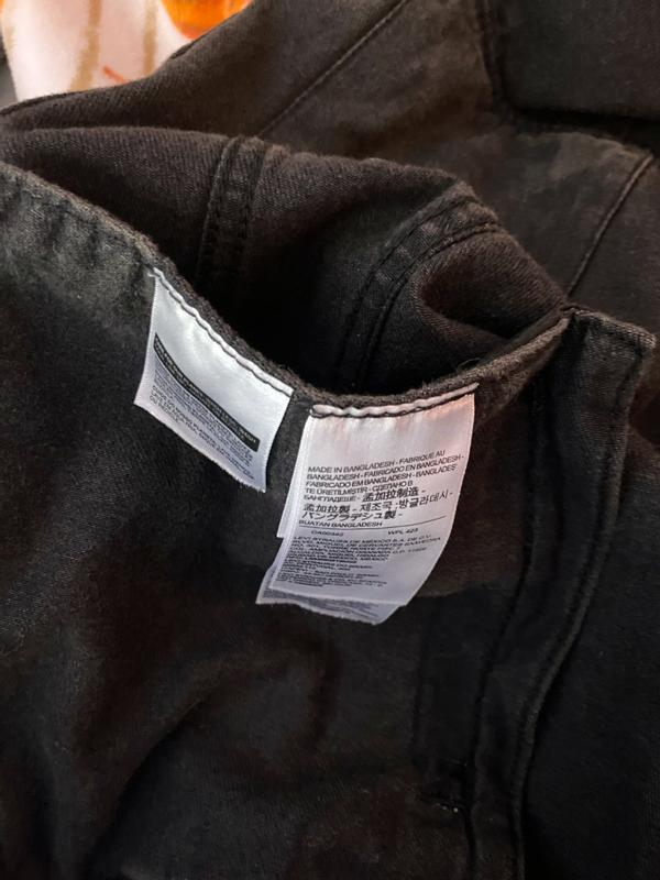 A picture of one of the two inside pockets.