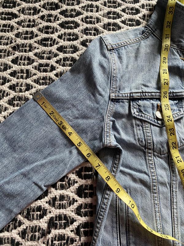 Bicep from 1” Down from Armhole: 6 1/8”