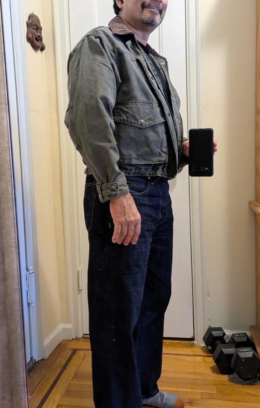 5'8" 170lbs in a Small sized Jacket