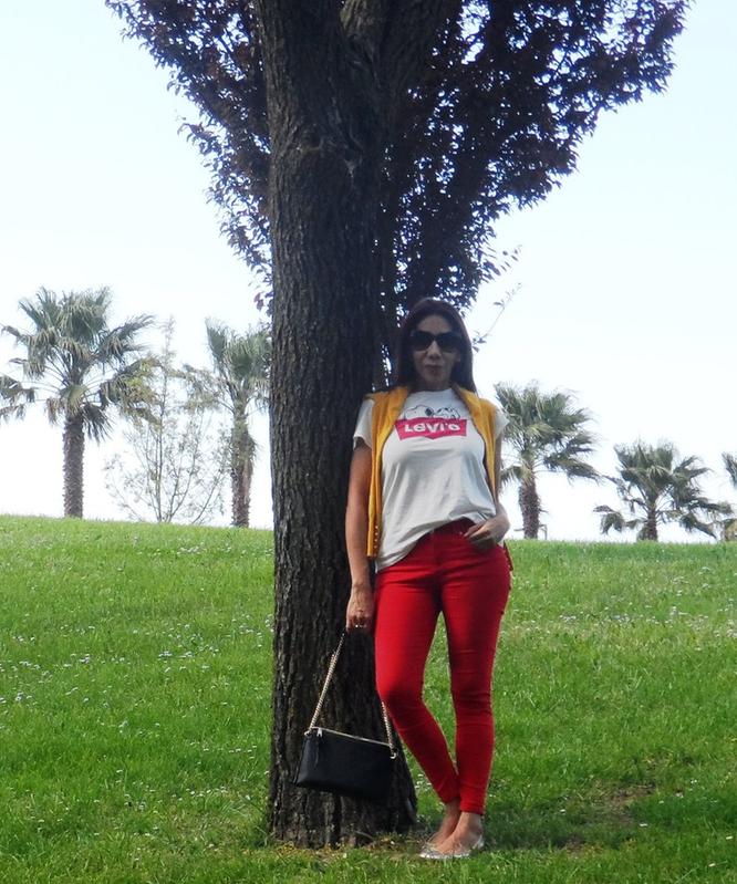 Sunny Day with Levi´s.