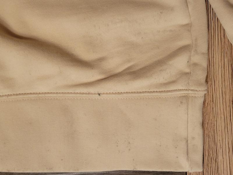 des tâches de moisissures, sympa non ?