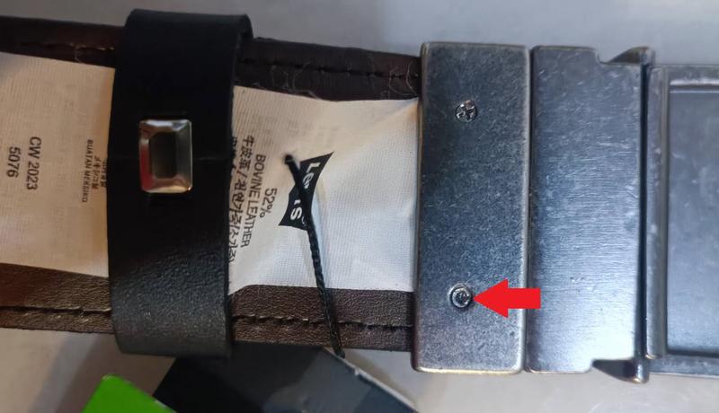 The screw on my belt is damaged.