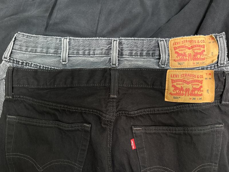 Two less belt loops on new pair to old pair.