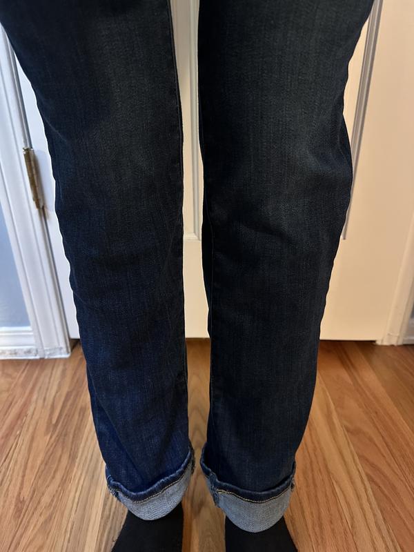 Even when I tried to iron the seem where it supposed to be you can see the extra fabric that isn’t supposed to be there. Sucks.