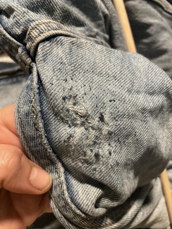 worn patch in the inner thigh with lot’s of pilling