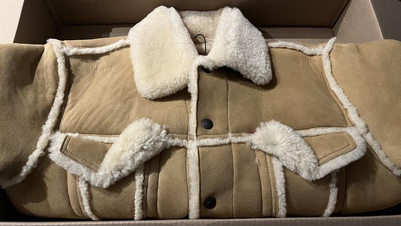 Front pockets ruined right out of the box.