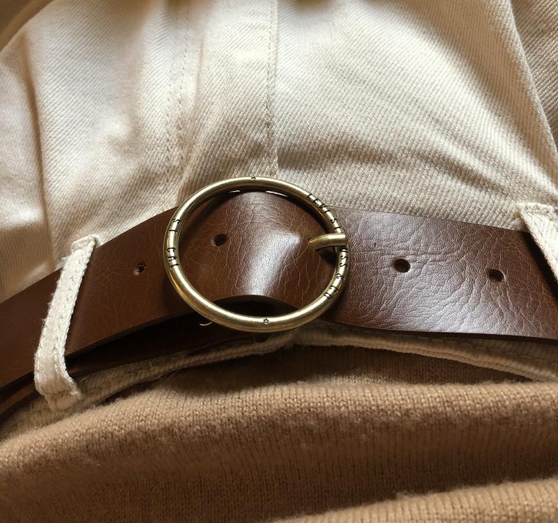 YES MZ: WIDE CURVED LEATHER BELT – Sprinkle Emporium