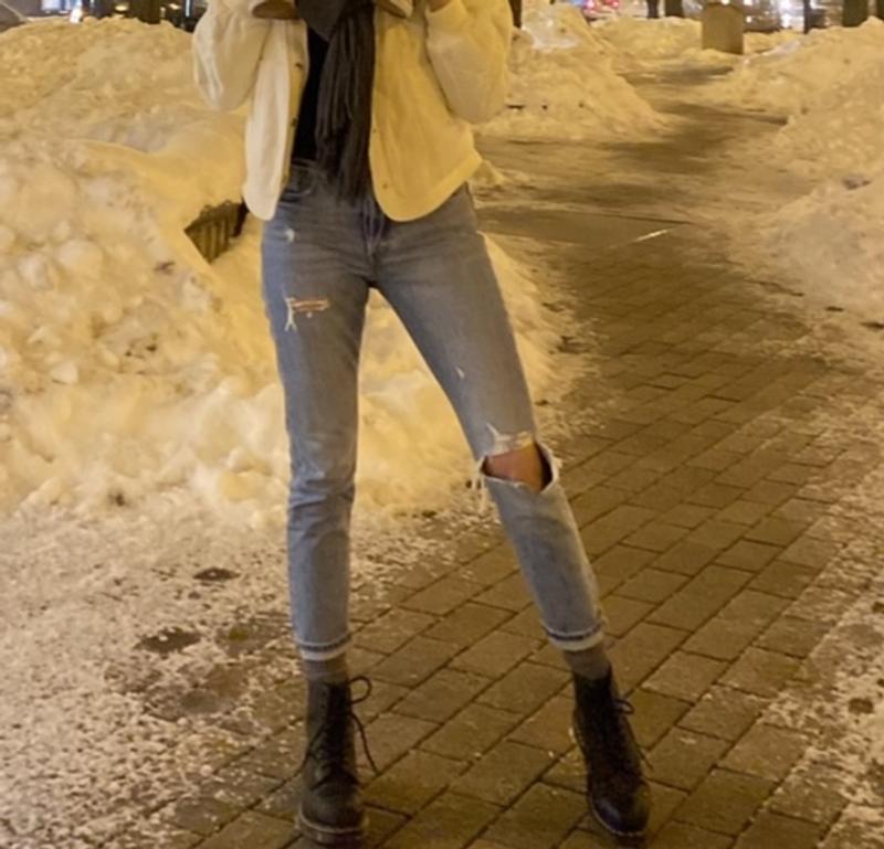 The tearing on the first pair