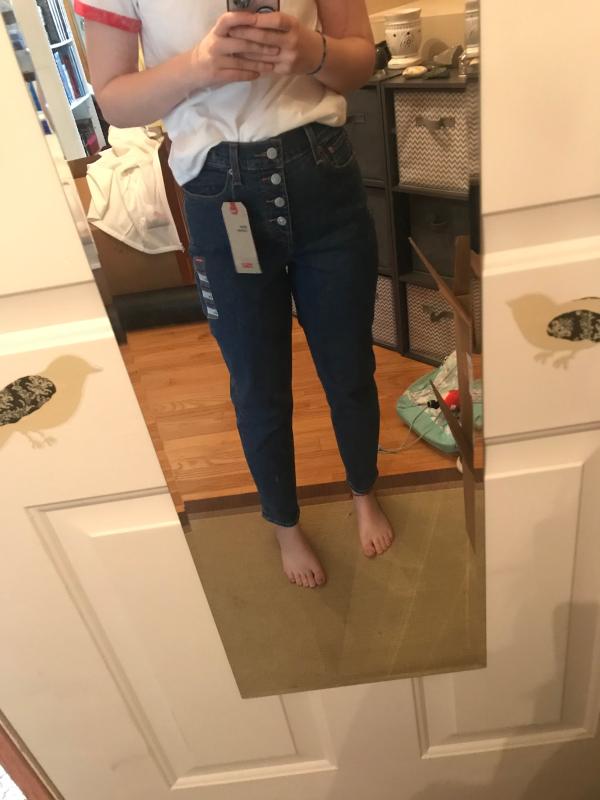 Levi's exposed button mom jean best sale