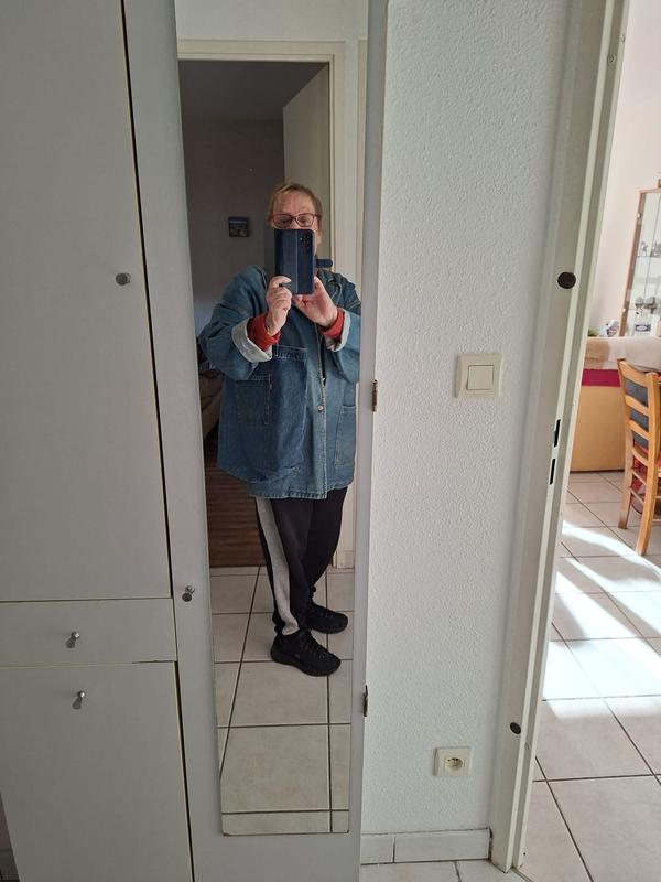 Prête à faire une balade en total look jean