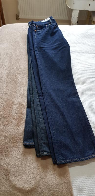 501's.Apparently they are all the same size