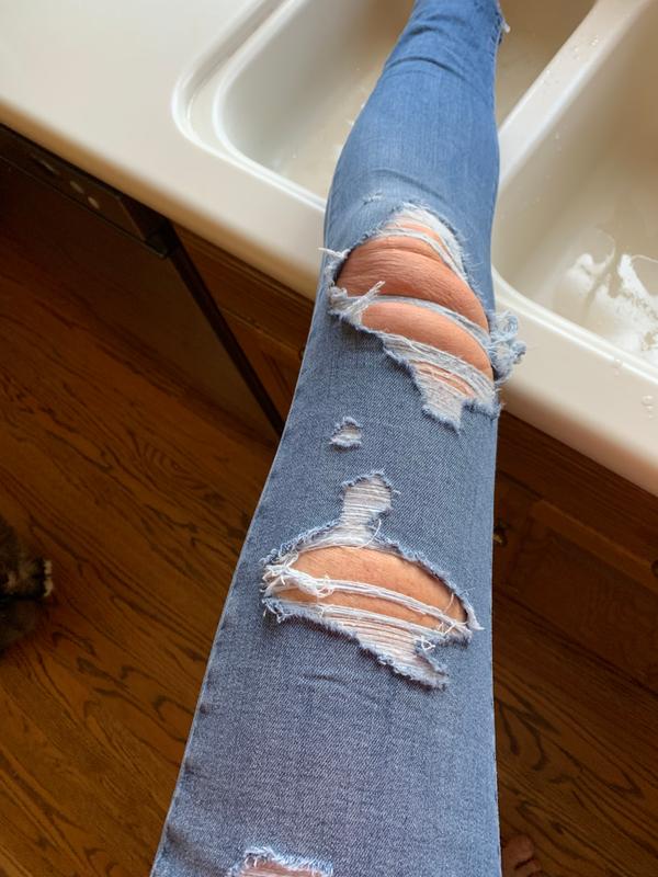 Good except the knee holes. Too big and tight strings.