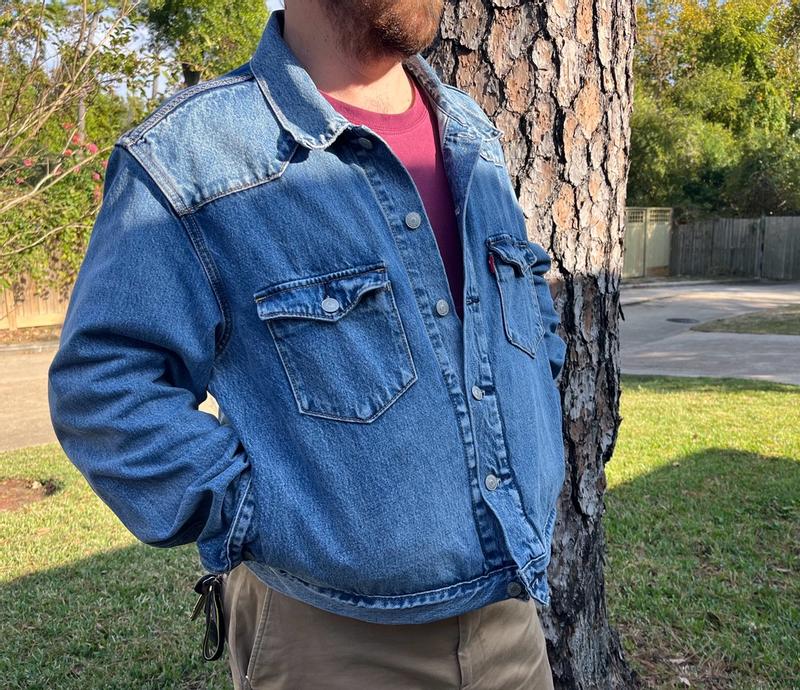 thumbnail image 2 of Levi's Men's Denim Cotton Trucker Jacket – Button Front, Classic Style, Regular Fit 2 of 5
