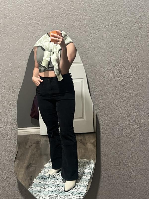 Coming up with outfits with flared jeans