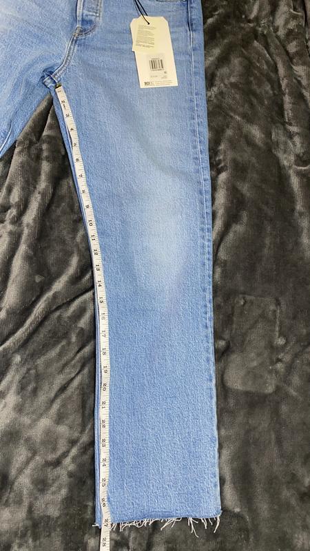 Supposed to be a 28” inseam, but only measures 27”.