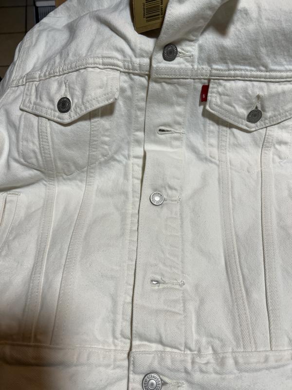 Jacket without contrast stitching