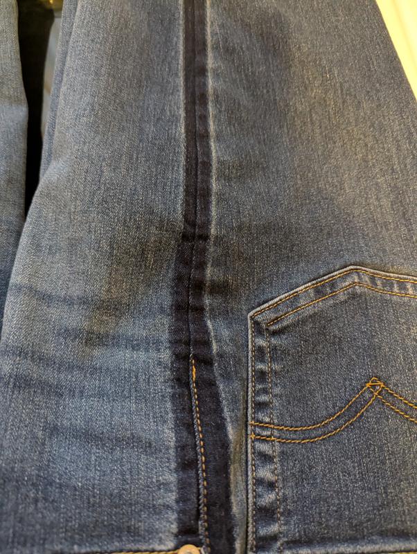 Dye imperfections