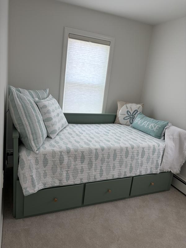 Coastal Guest Room Retreat