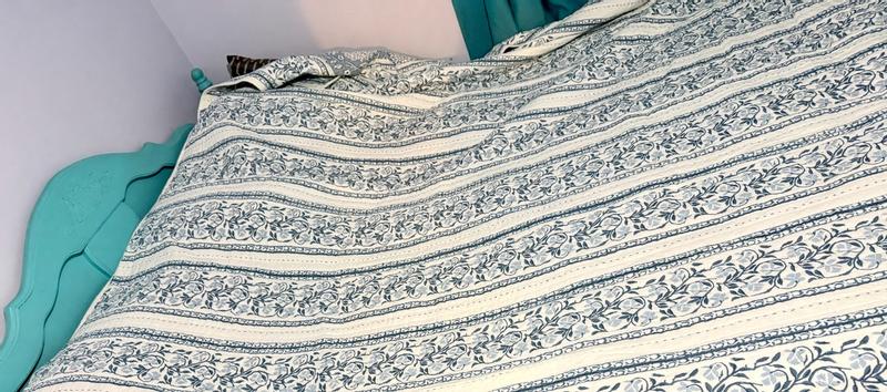 Customer carousel item 8.