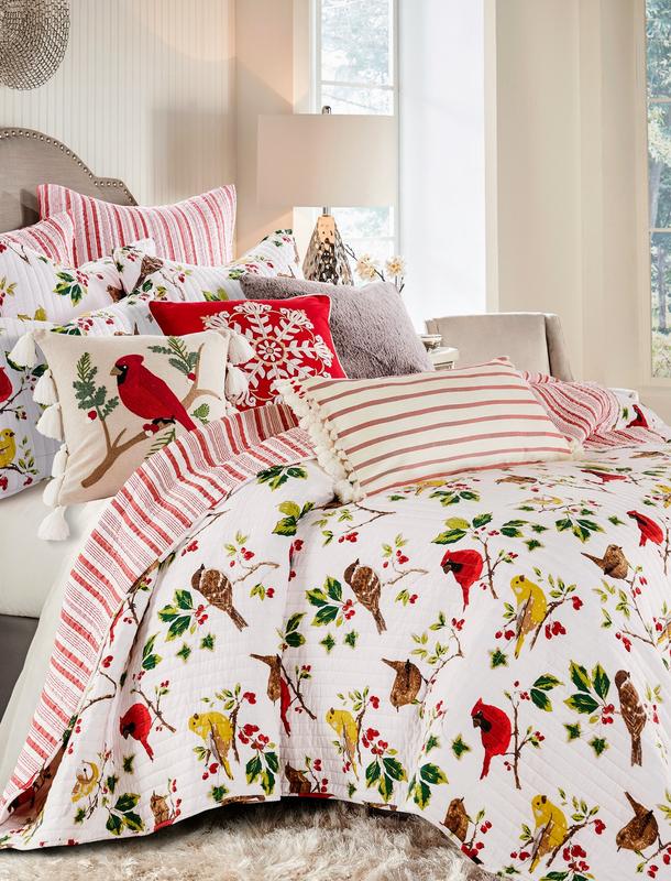 新品★Peak PatchworkQuiltedNORAGICoat Thatch Home Joy Birds Quilt - Cotton – Levtex Home